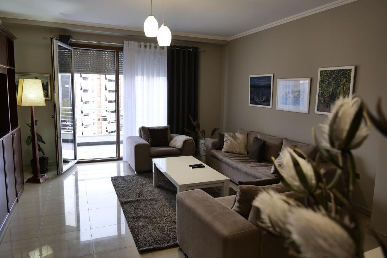 Luxury Condo In Tiranë Luaran gambar