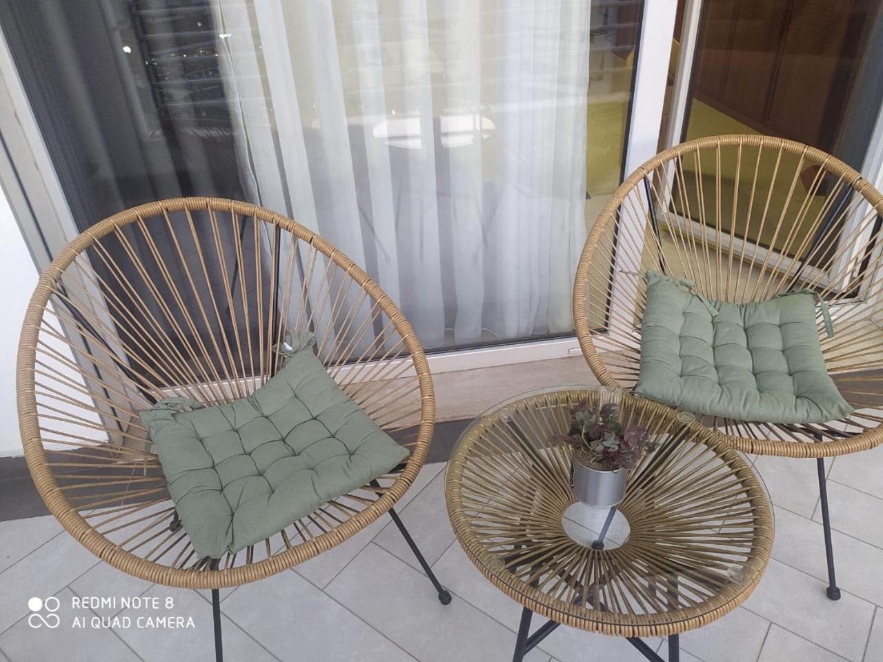 Luxury Condo In Tiranë Luaran gambar